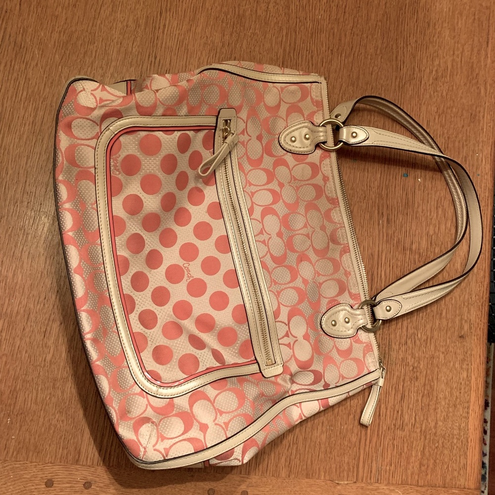 Authentic Coach handbag coral/ivory